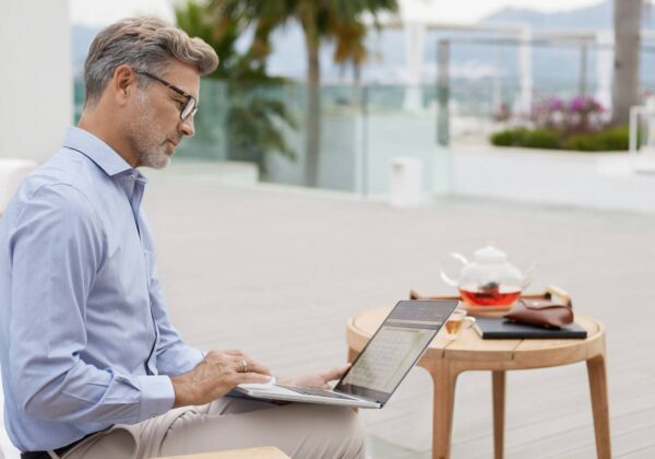 Your healthy office with sea views