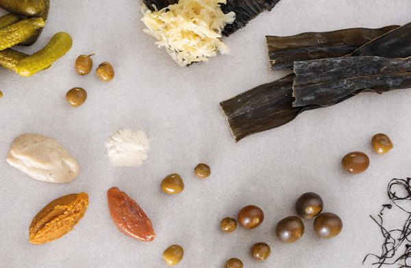 Key superfoods for a balanced diet