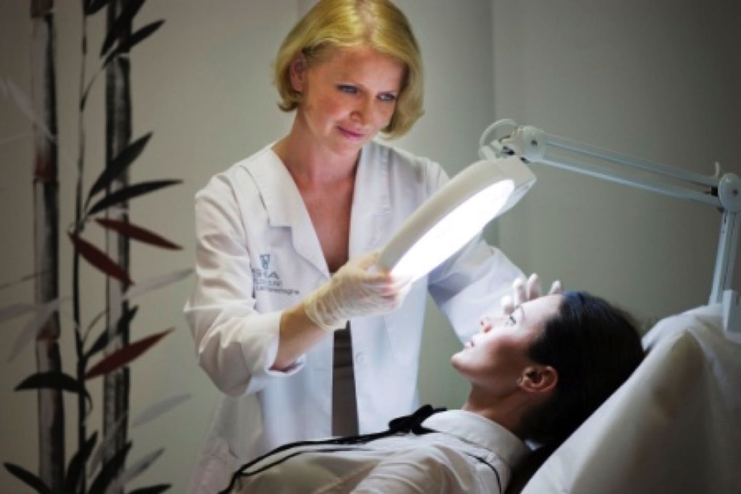 Terapia fotodinámica: eliminación manchas faciales 